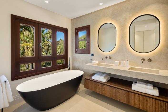 Image No.15-5 Bed Villa for sale