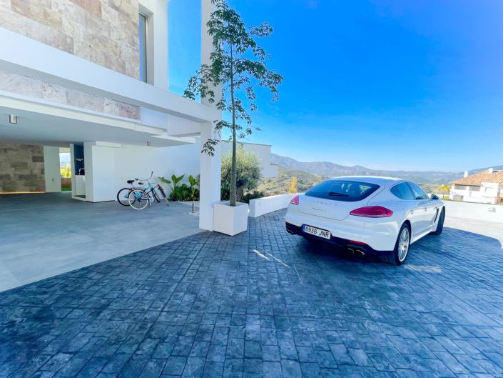 Image No.16-5 Bed Villa for sale