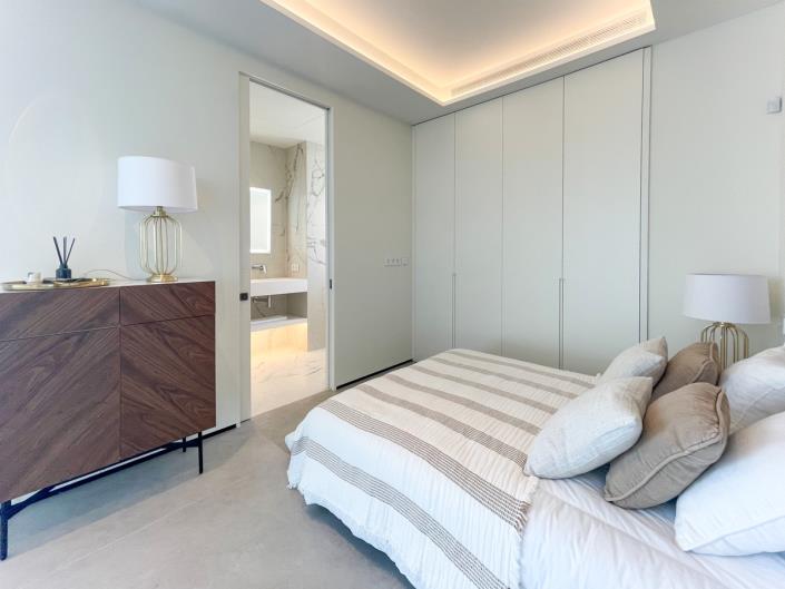 Image No.32-5 Bed Villa for sale