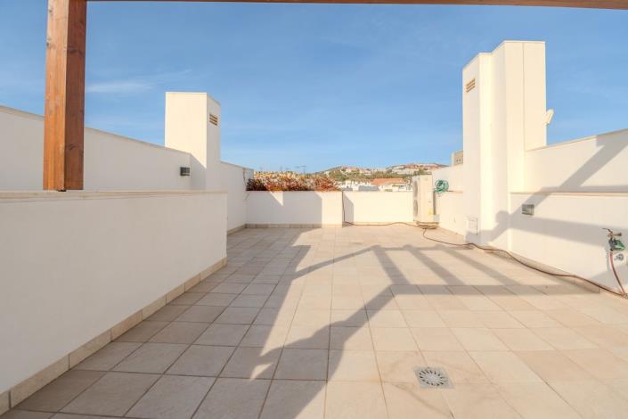 Image No.5-4 Bed Townhouse for sale