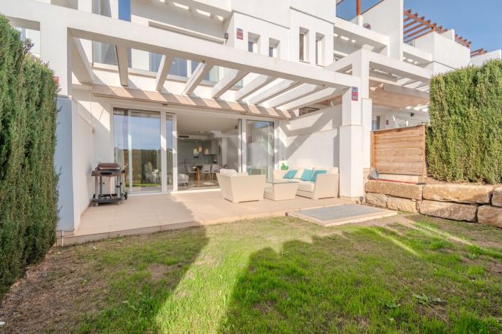 Image No.18-4 Bed Townhouse for sale