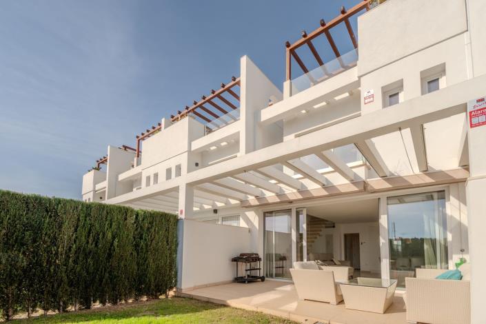 Image No.21-4 Bed Townhouse for sale