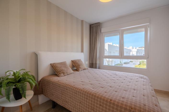 Image No.24-4 Bed Townhouse for sale