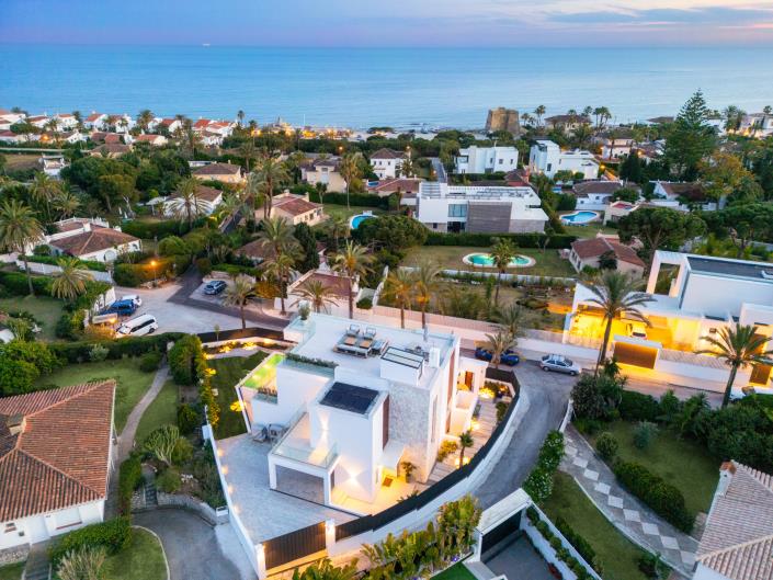 Image No.24-4 Bed Villa for sale