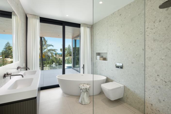 Image No.18-4 Bed Villa for sale