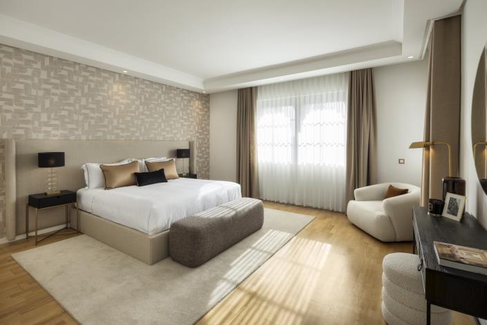 Image No.4-12 Bed Villa for sale