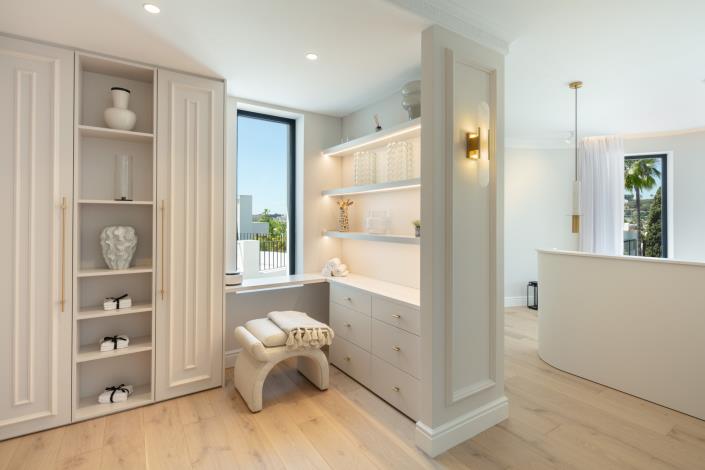 Image No.28-5 Bed Villa for sale