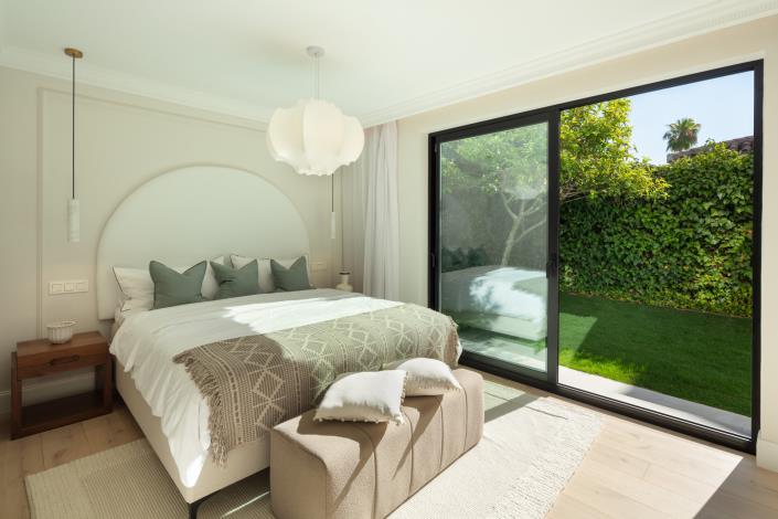 Image No.11-5 Bed Villa for sale