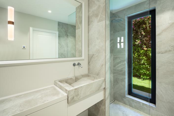 Image No.41-5 Bed Villa for sale