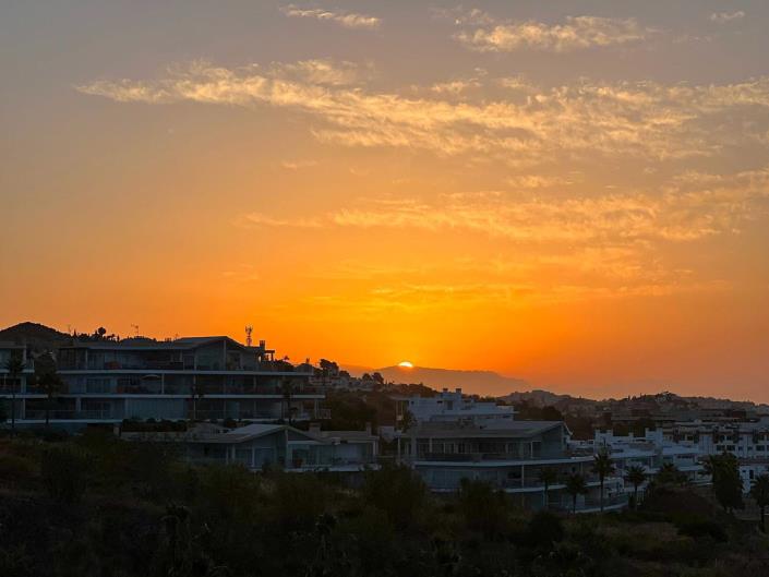 Image No.6-3 Bed Apartment for sale