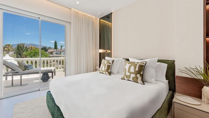 Image No.3-3 Bed Apartment for sale