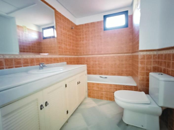 Image No.16-2 Bed Apartment for sale