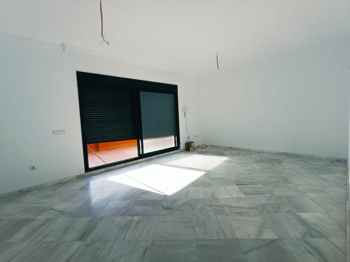 Image No.20-2 Bed Apartment for sale