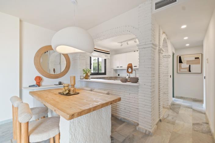 Image No.8-2 Bed Apartment for sale