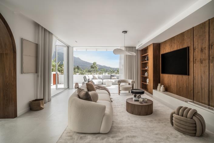 Image No.9-4 Bed Townhouse for sale