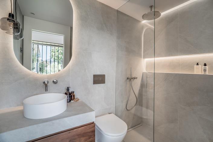 Image No.30-4 Bed Townhouse for sale