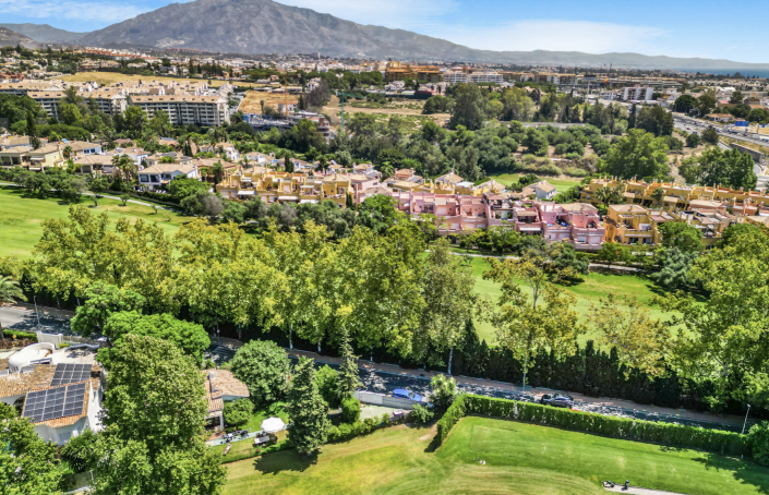 Image No.12-3 Bed Villa / Detached for sale