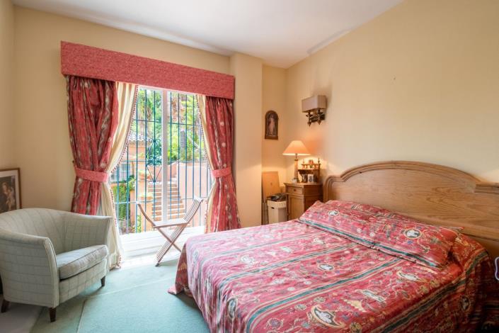 Image No.18-3 Bed Apartment for sale