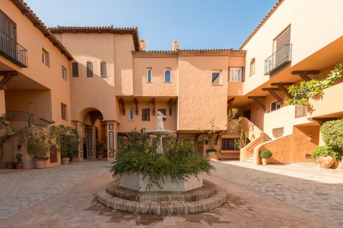 Image No.37-3 Bed Apartment for sale