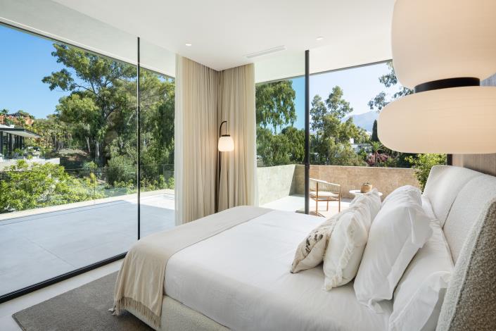 Image No.20-5 Bed Villa for sale