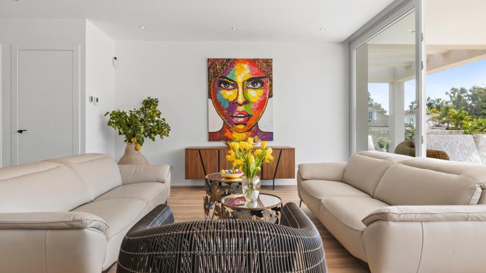 Image No.4-5 Bed House/Villa for sale