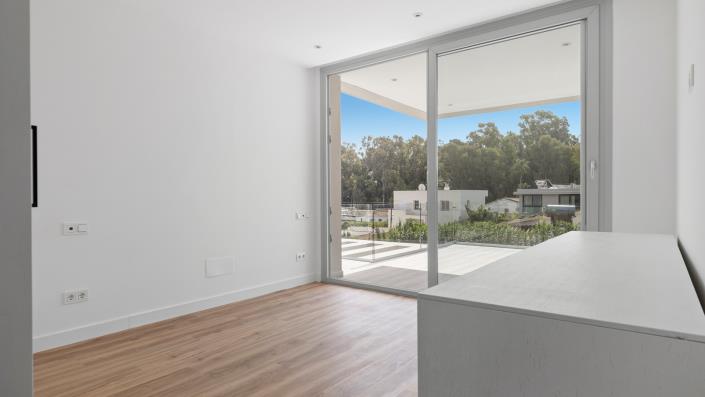 Image No.10-5 Bed House/Villa for sale