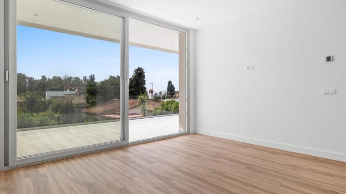 Image No.16-5 Bed House/Villa for sale