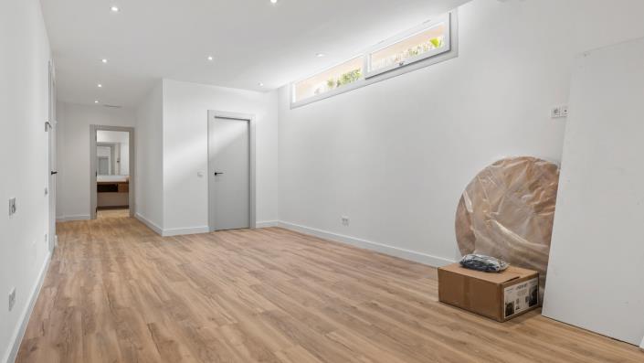 Image No.19-5 Bed House/Villa for sale