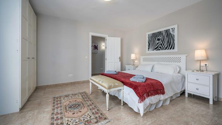 Image No.3-Villa de 9 chambres à vendre à Estepona