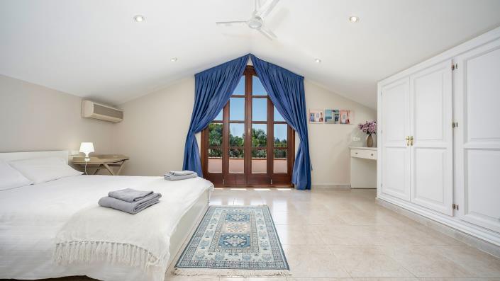 Image No.18-Villa de 9 chambres à vendre à Estepona