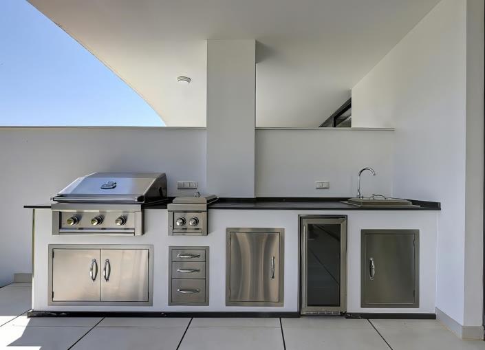 Image No.10-3 Bed Apartment for sale