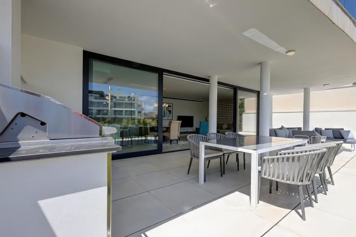 Image No.11-3 Bed Apartment for sale