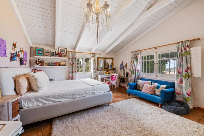 Image No.14-7 Bed Villa for sale