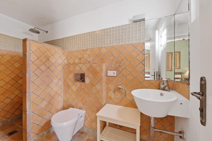 Image No.16-7 Bed Villa for sale