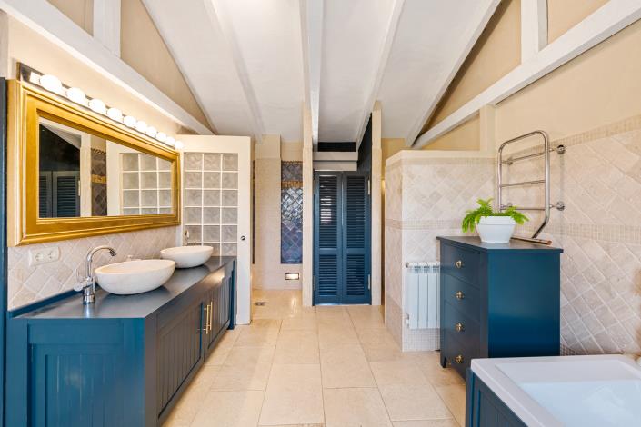 Image No.23-7 Bed Villa for sale