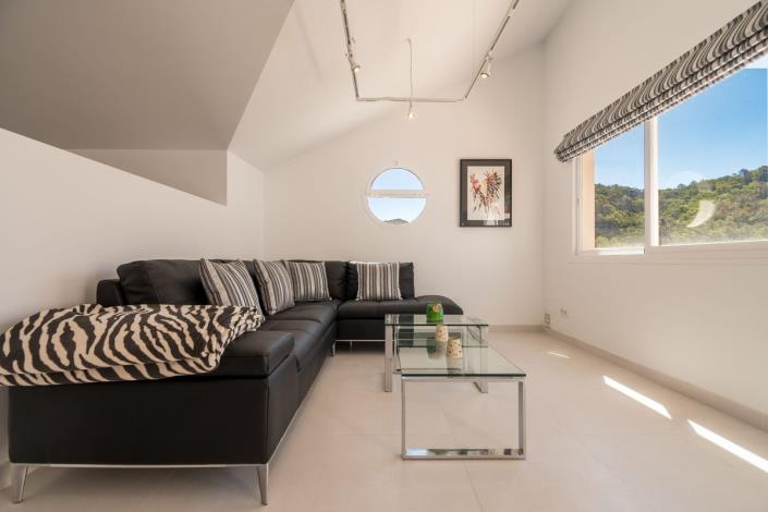 Image No.25-4 Bed Penthouse for sale