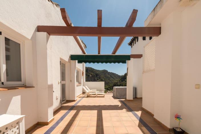 Image No.24-4 Bed Penthouse for sale