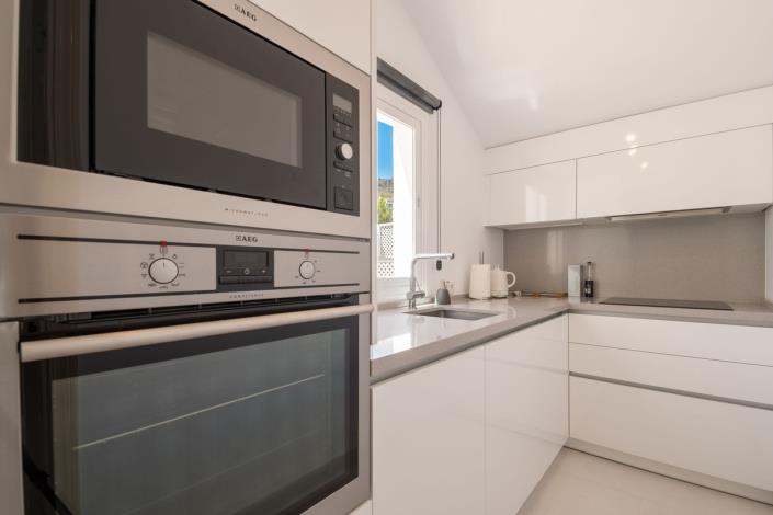 Image No.26-4 Bed Penthouse for sale