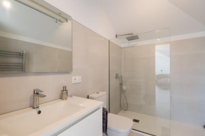 Image No.28-4 Bed Penthouse for sale