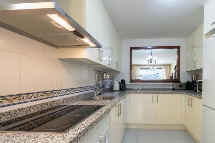 Image No.18-2 Bed Apartment for sale