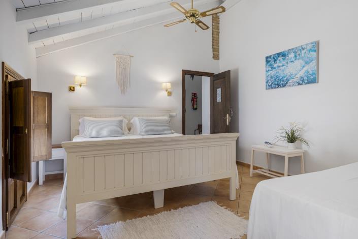 Image No.4-9 Bed House/Villa for sale