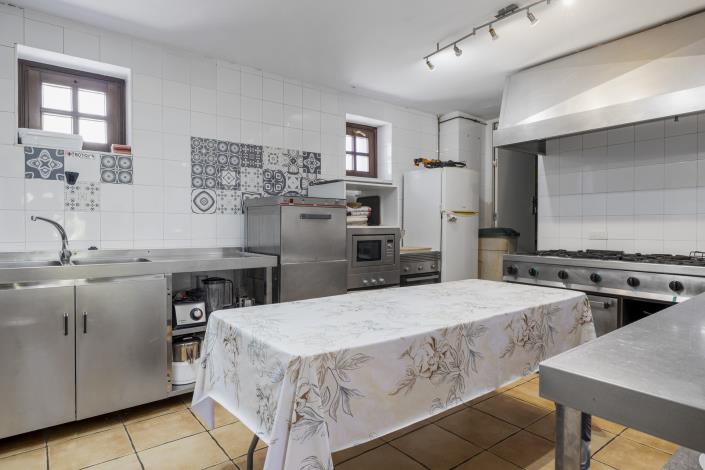 Image No.18-9 Bed House/Villa for sale