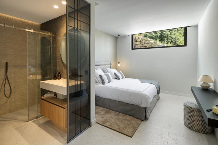 Image No.4-5 Bed Villa for sale