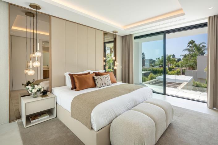 Image No.4-5 Bed Villa / Detached for sale