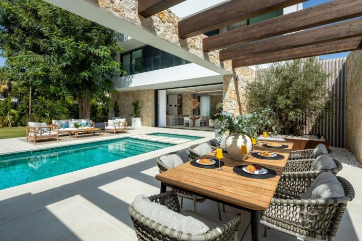 Image No.10-5 Bed Villa / Detached for sale