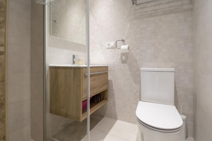 Image No.19-2 Bed Apartment for sale