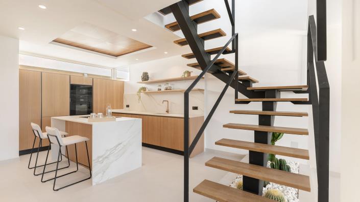 Image No.12-3 Bed Townhouse for sale