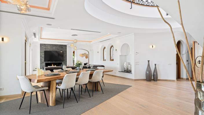 Image No.38-6 Bed Villa for sale