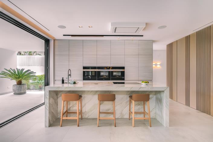 Image No.20-5 Bed Villa for sale