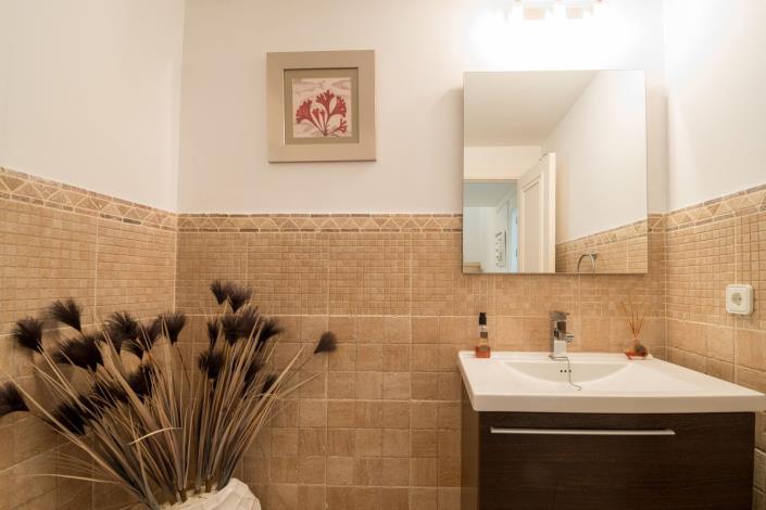 Image No.19-3 Bed Townhouse for sale